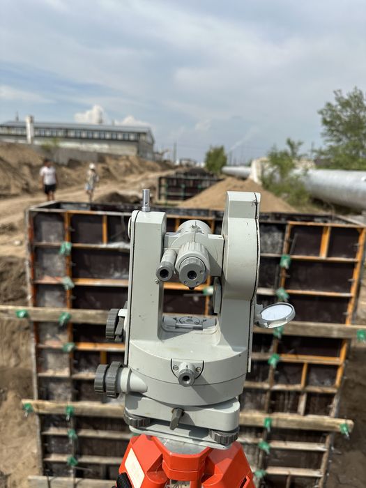 Бригада строителей