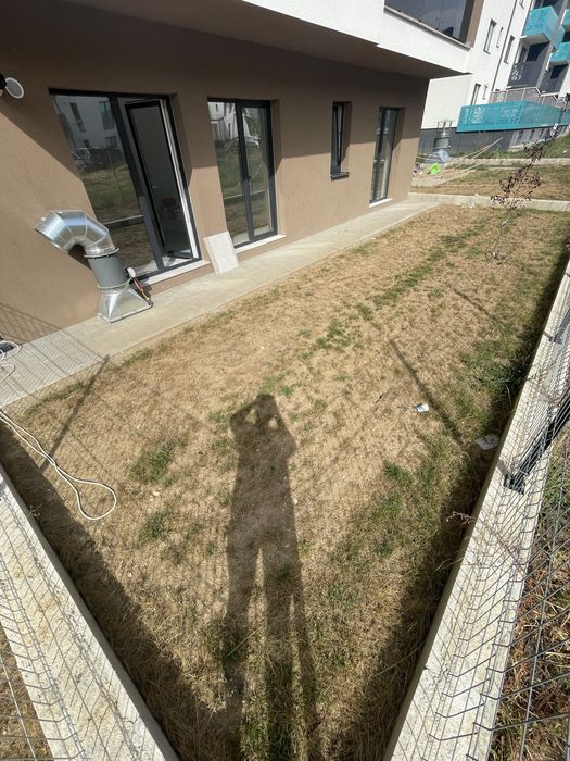 Inchiriez  Apartament