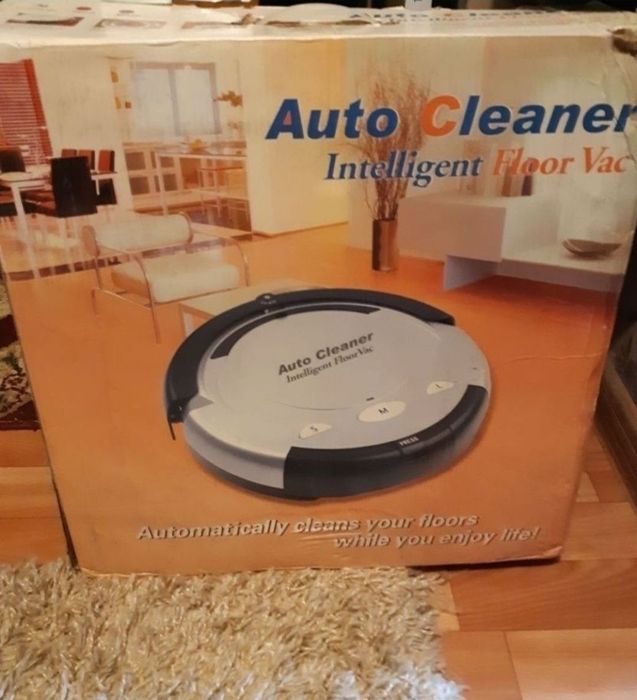 Срочно продам робот пылесос.