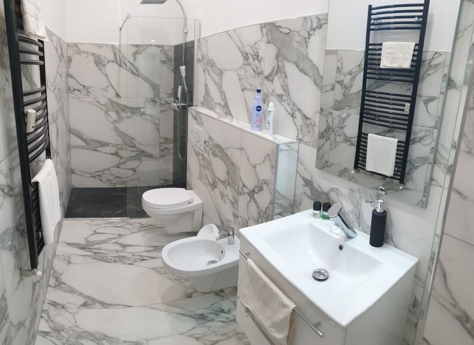 Apartament de lux de inchiriat Centru , bulevardul Revoluției, Teatru