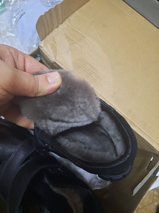 Продам зимние ботинки для мальчика размер 36 размер