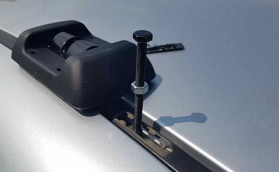 Напречни греди за багажник за фабрични резби на покрива, 120см, с ключ