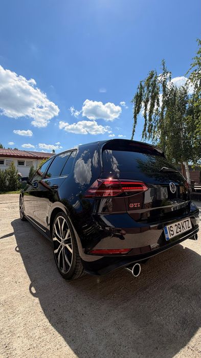 VW Golf 7.5 GTI Performance 245 CP DSG | Trapa | Dynaudio | ACC | 72.500 km