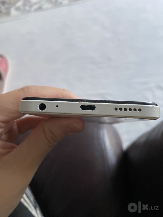 Смартфон INFINIX