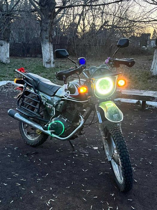 Продам мотоцикл Yaqi 200
