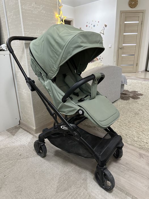 Коляска прогулочная