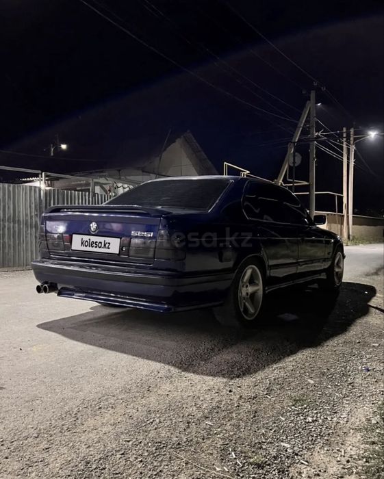 Продам бмв 525.