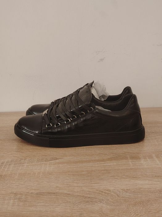 Balenciaga arena low black
