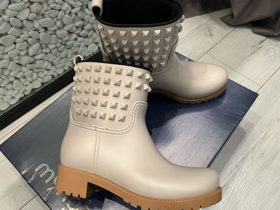 Гумени боти Menghi