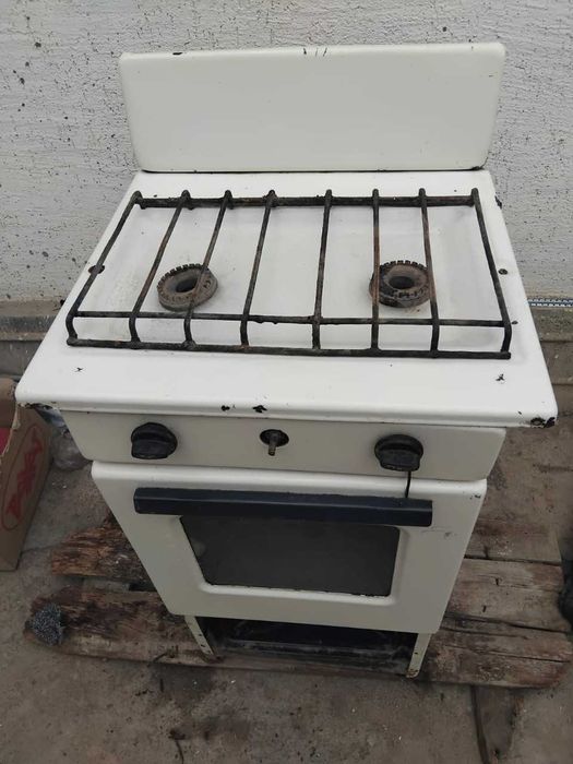 Газовые плиты б/y и баллоны