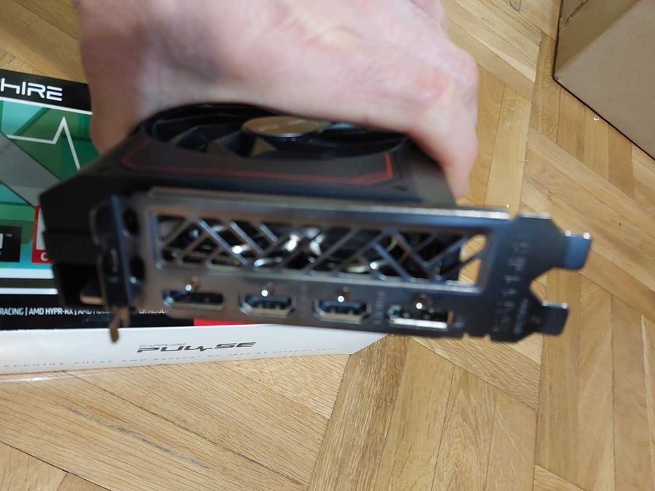 Sapphire Pulse RX 7600XT 16GB