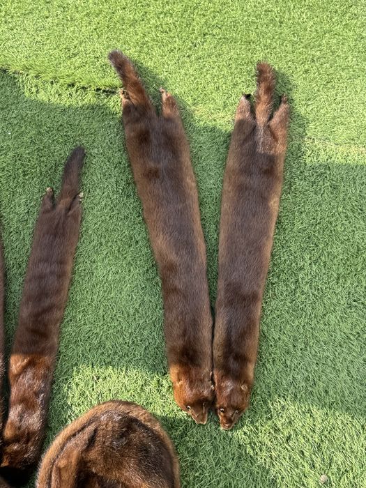 piei naturale de nurcă maro închis