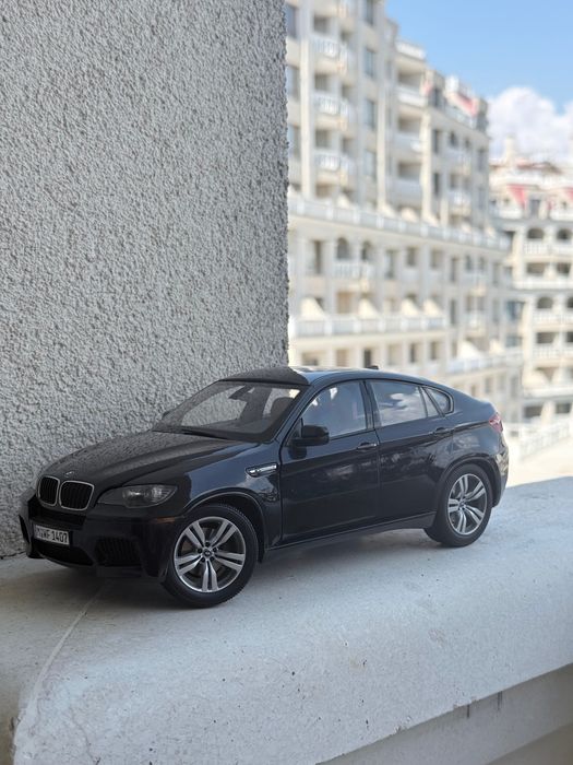Колекционерски модел BMW X6m E71 Kyosho 1:18