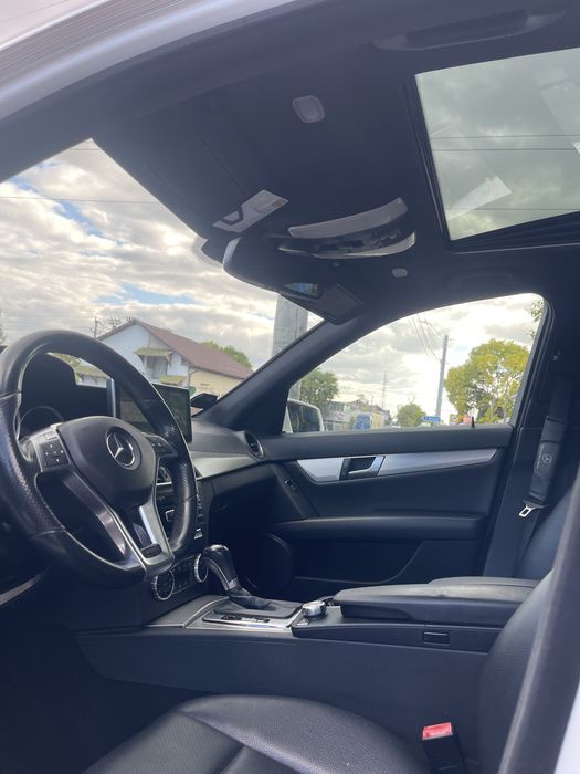 Mercedes C250 pachet AMG 1.8 benzina 2014