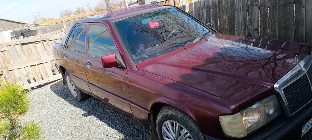 Мерседес Бенз 190