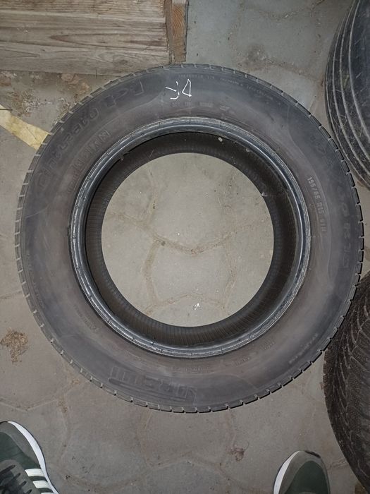 Vând anvelope vară pirelli 195 65 15