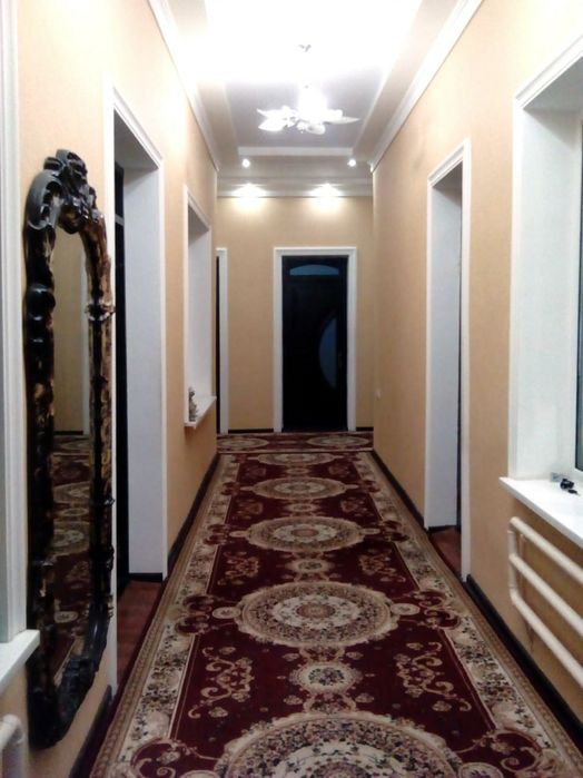 Продаётся дом около 8-роддом. Нарх Ер хисобида куйилган