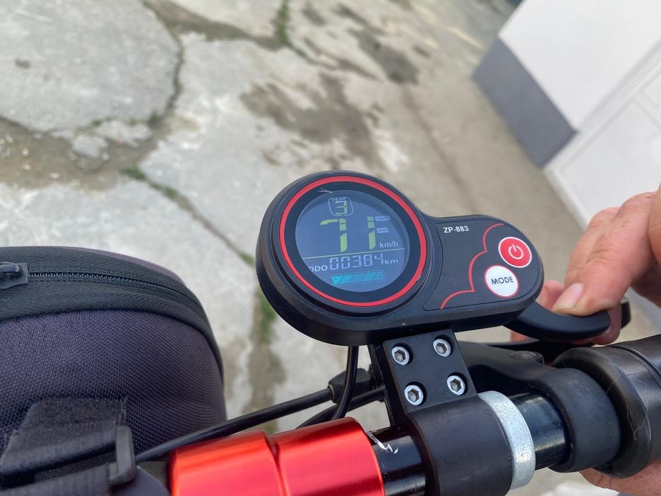 Vând trotineta electrica în stare perfecta de funcționare