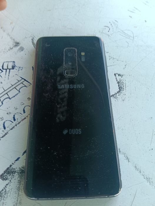 Vând Samsung Galaxy S9+ in stare foarte buna , liber de rețea, sau variante