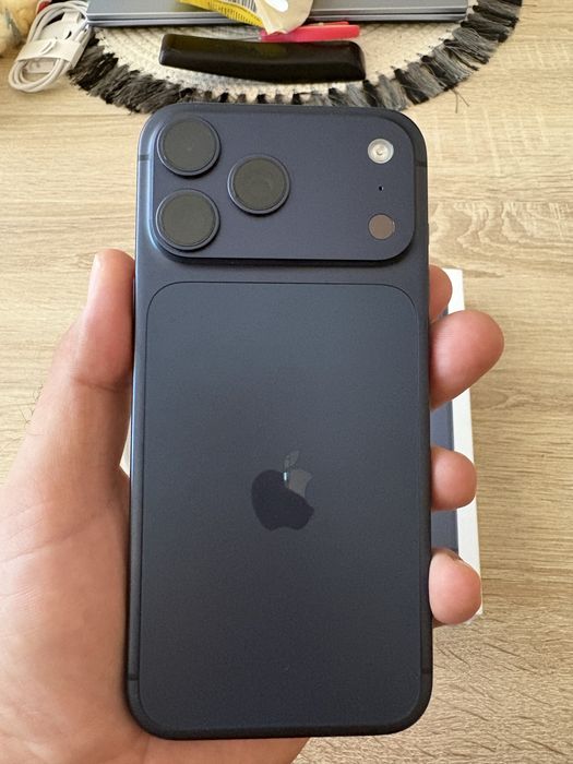 Vand iPhone 17 Pro Max