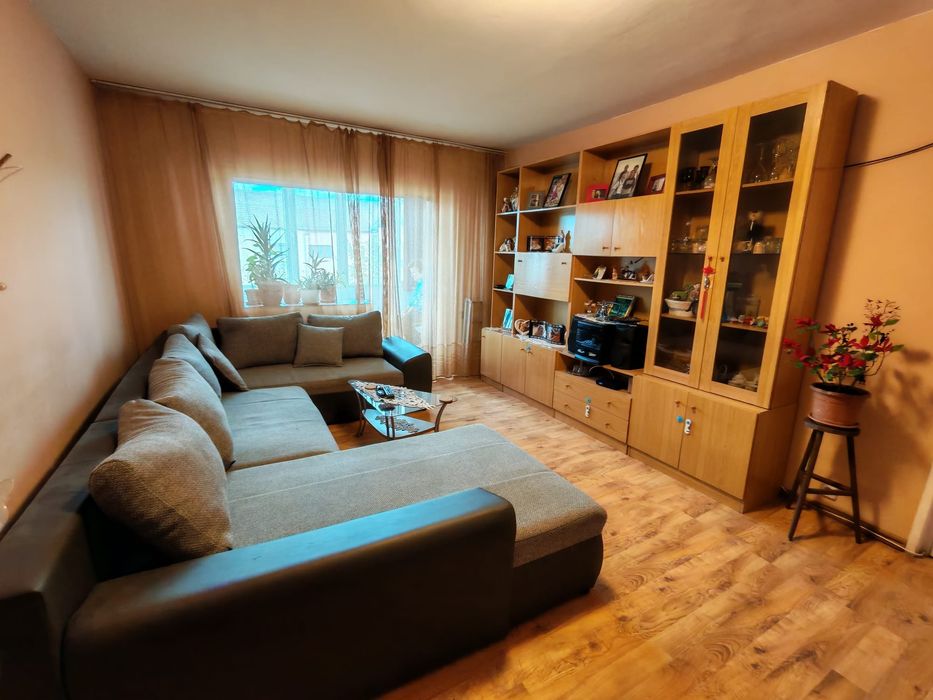 Vand apartament 3 camere  zona Soarelui Timisoara 120.000€