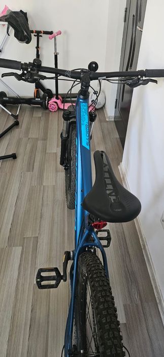 Se vinde cu 1400 de lei