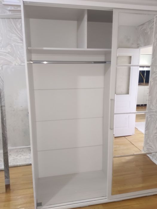 Шкаф купэ.      .