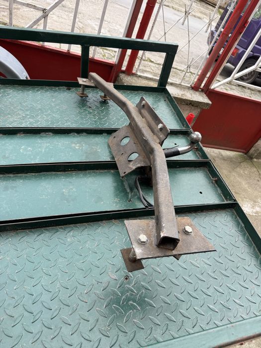 Теглич Opel Astra