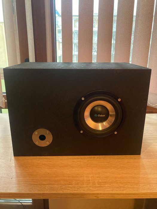 Бас каса / Събуфер - черна