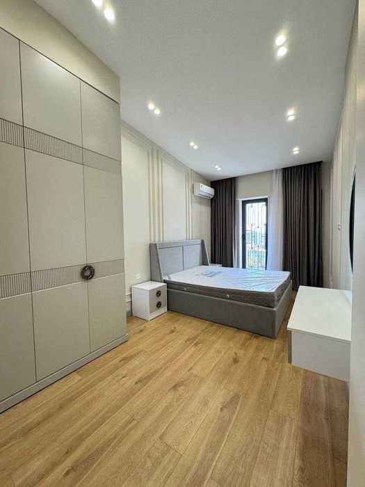 Срочно сдается! 2-комн возле метро, отличное состояние!Метро Сергели!