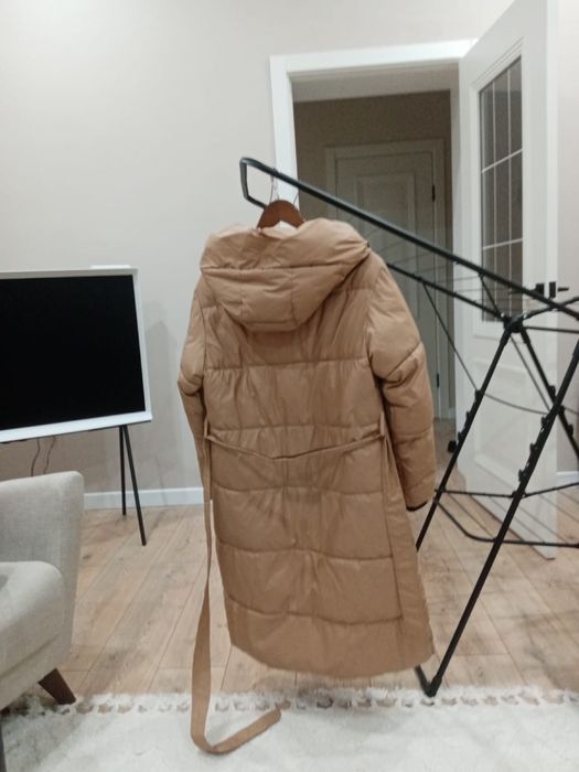 Пуховик коричневый