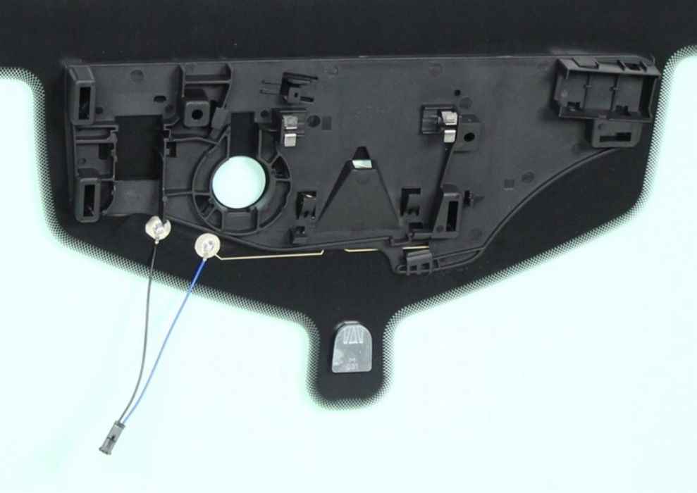 Предно стъкло Ford Explorer 2020+