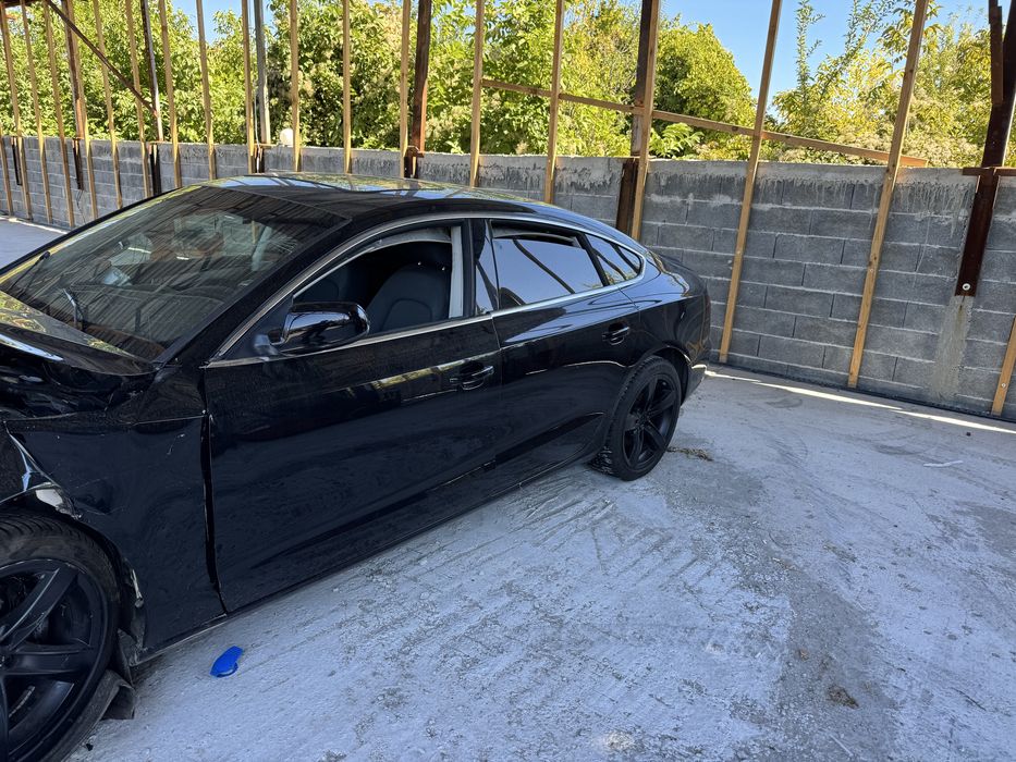Ауди А5 2.0 TFSI  2010 Г само на части