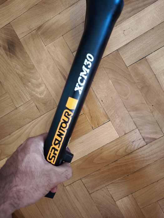 Вилка Sr Suntour XCM