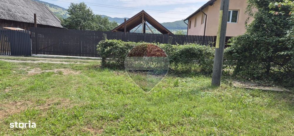 Teren casă 1280 m2, cu proiect, autorizației și utilități.