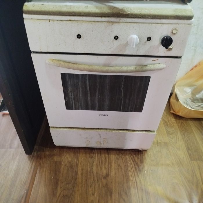 Продается газ плита срочно