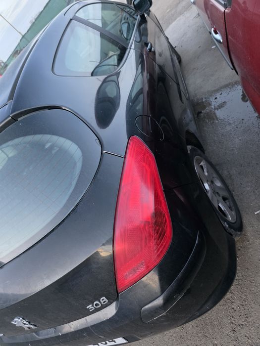 Dezmembrez Peugeot 308 1.6hdi