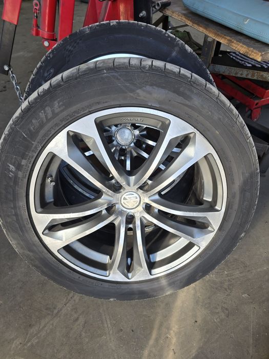 Vând roți touareg 2.5 sau amarok 5x120 r19