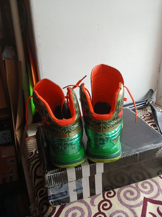 Продам under armour