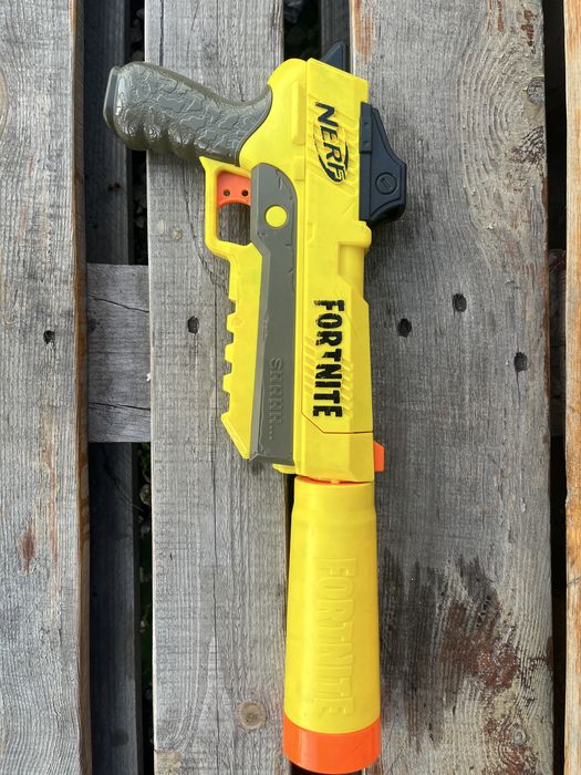 Продаю бластеры Nerf