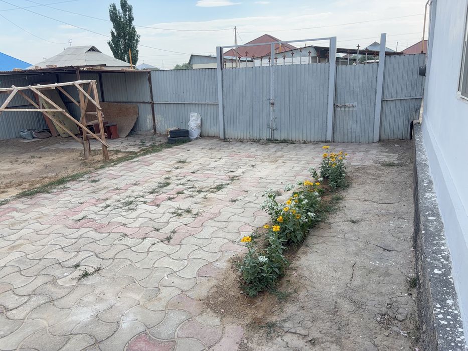 жер там сатылады . Аль фараби 502, 104