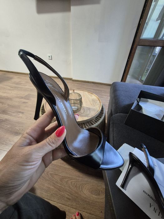 Giuseppe Zanotti високи дамски сандали 38
Дамски високи сандали