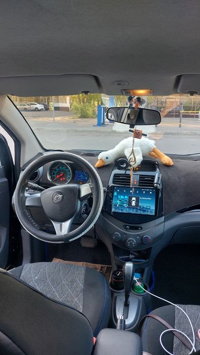 Продам автомашину Ravon r2