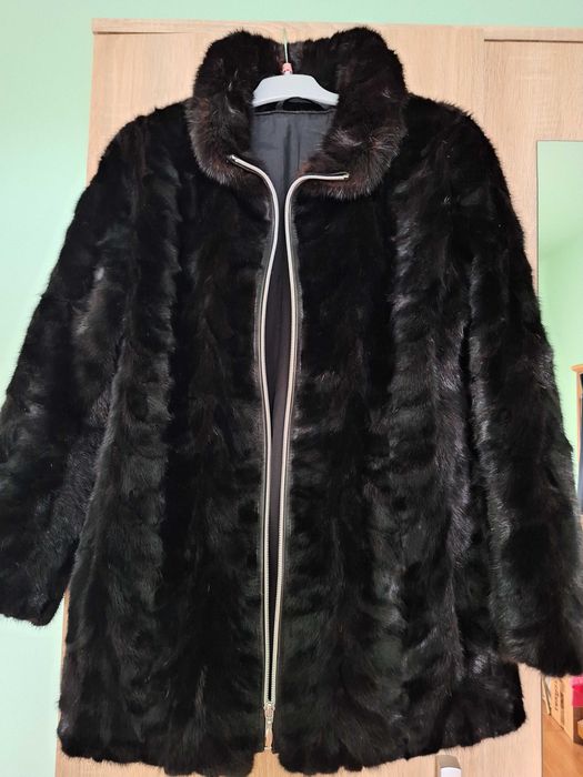 Haină de vizon croiala modernă