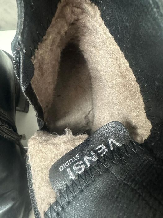 Продам зимнюю обувь