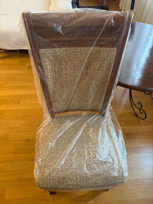 Стулья для гостиной в отличном состоянии