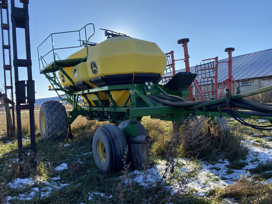 Продам сеялку Джон Дир 1890