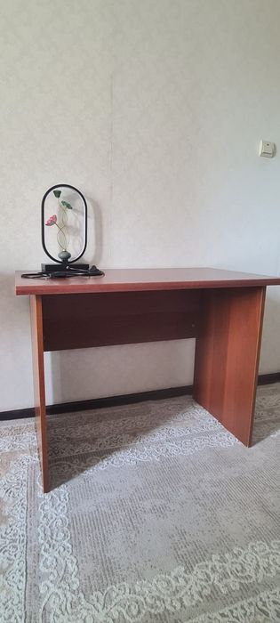 Продам письменный стол