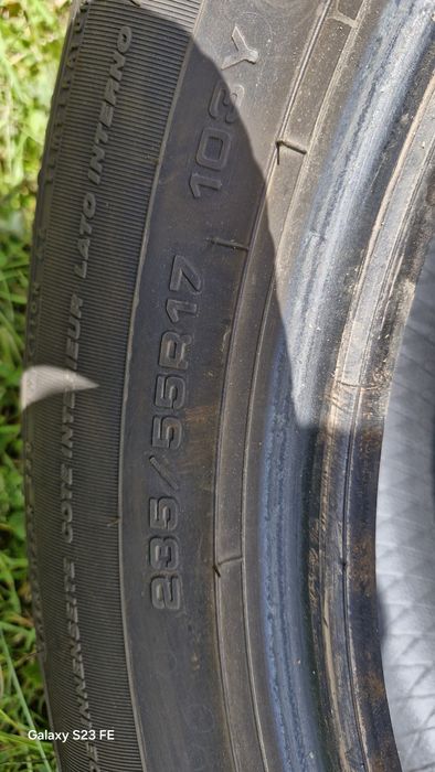 Se vand 4 buc 235 55 17 vara