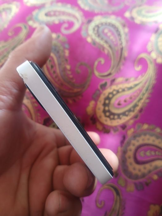 Тесно спарк 10 про 10 кун кафолати билан ишлаши жуда зур